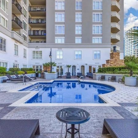 שרלוט Spacious 2 Bed, 2 Bath Uptown Gem In The Heart Of The City-Parking-Wi-Fi-Balcony Cgv מראה חיצוני תמונה