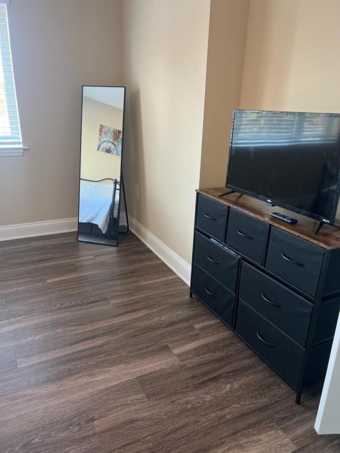 שרלוט Spacious 2 Bed, 2 Bath Uptown Gem In The Heart Of The City-Parking-Wi-Fi-Balcony Cgv מראה חיצוני תמונה