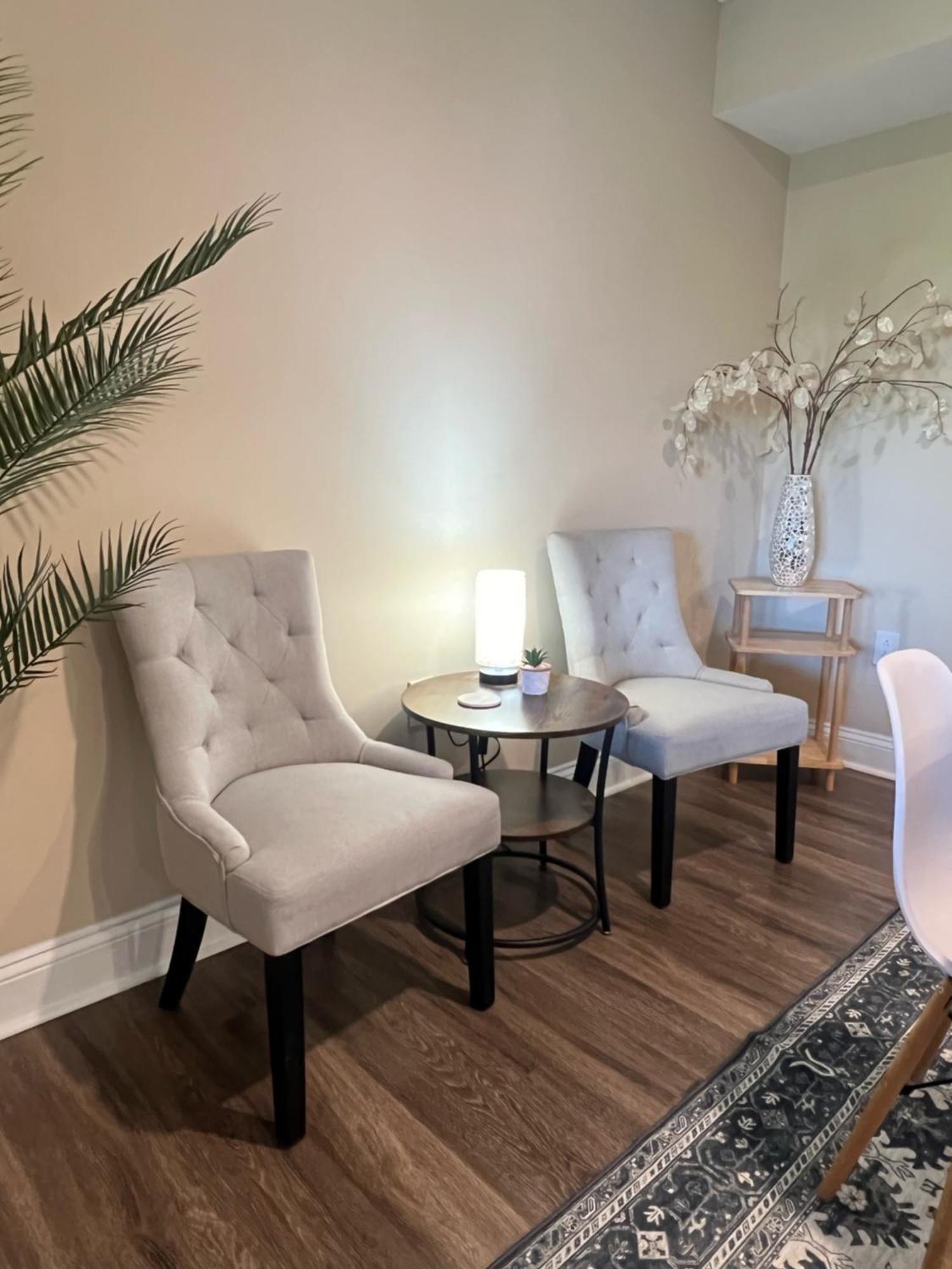 שרלוט Spacious 2 Bed, 2 Bath Uptown Gem In The Heart Of The City-Parking-Wi-Fi-Balcony Cgv מראה חיצוני תמונה